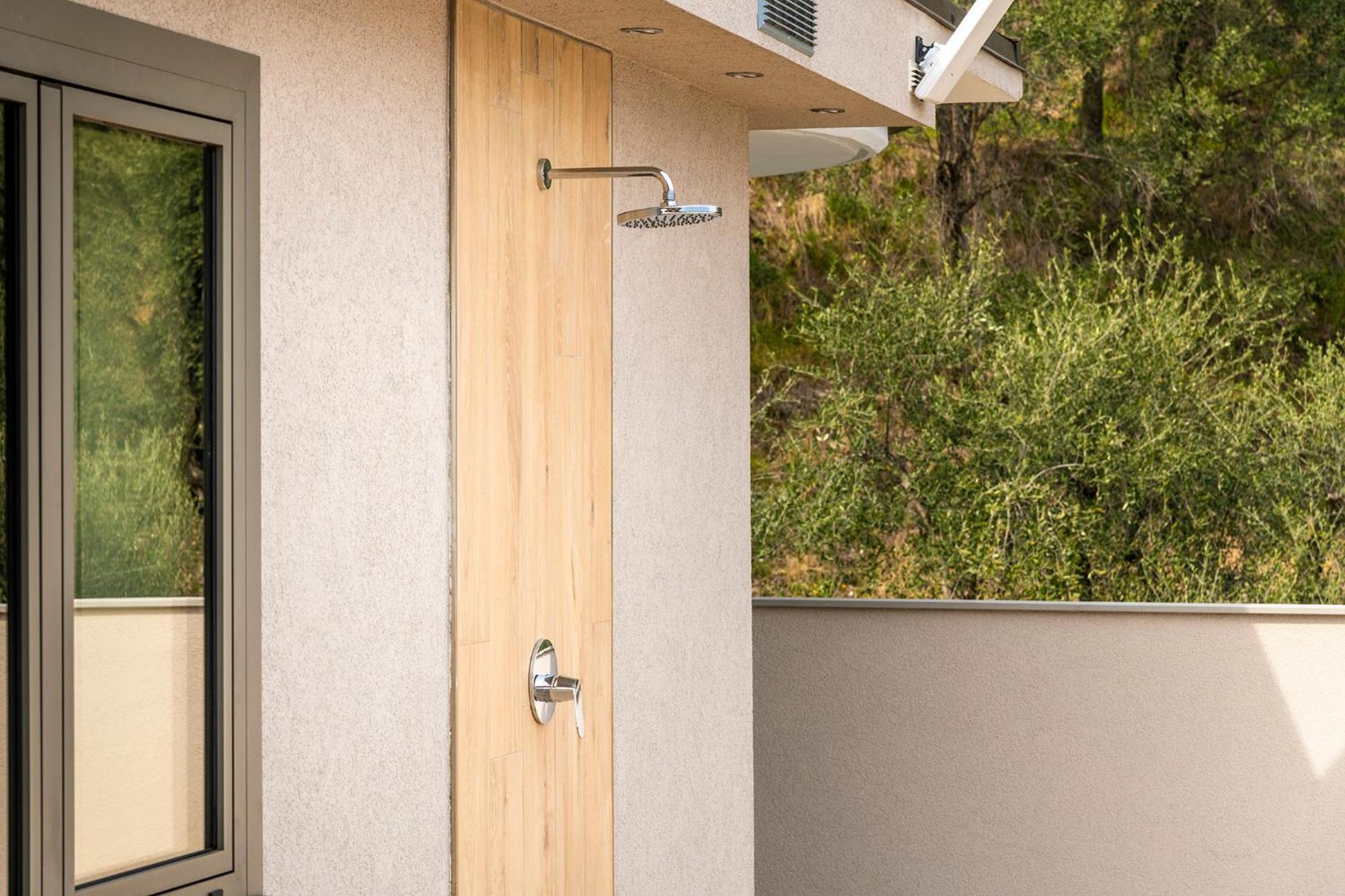 Evo Suites Apartments Limone sul Garda Zimmer foto